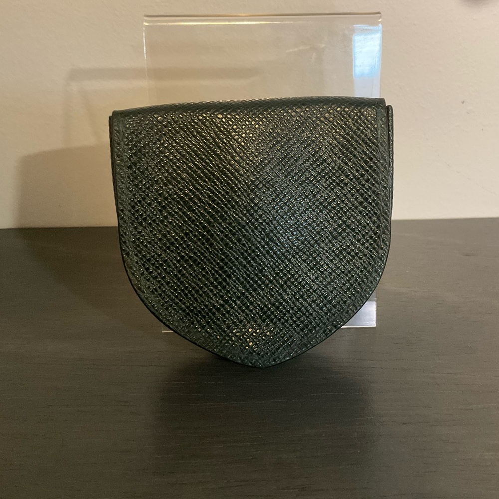 Louis Vuitton Taiga Coin Case - Picture 3 of 11